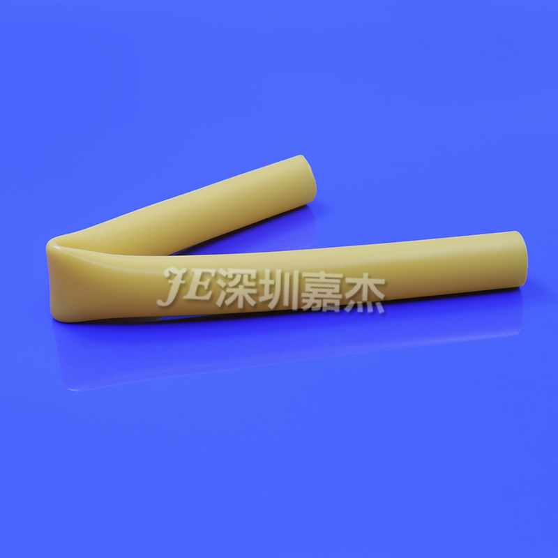 美女被艹逼网址双色硅胶管